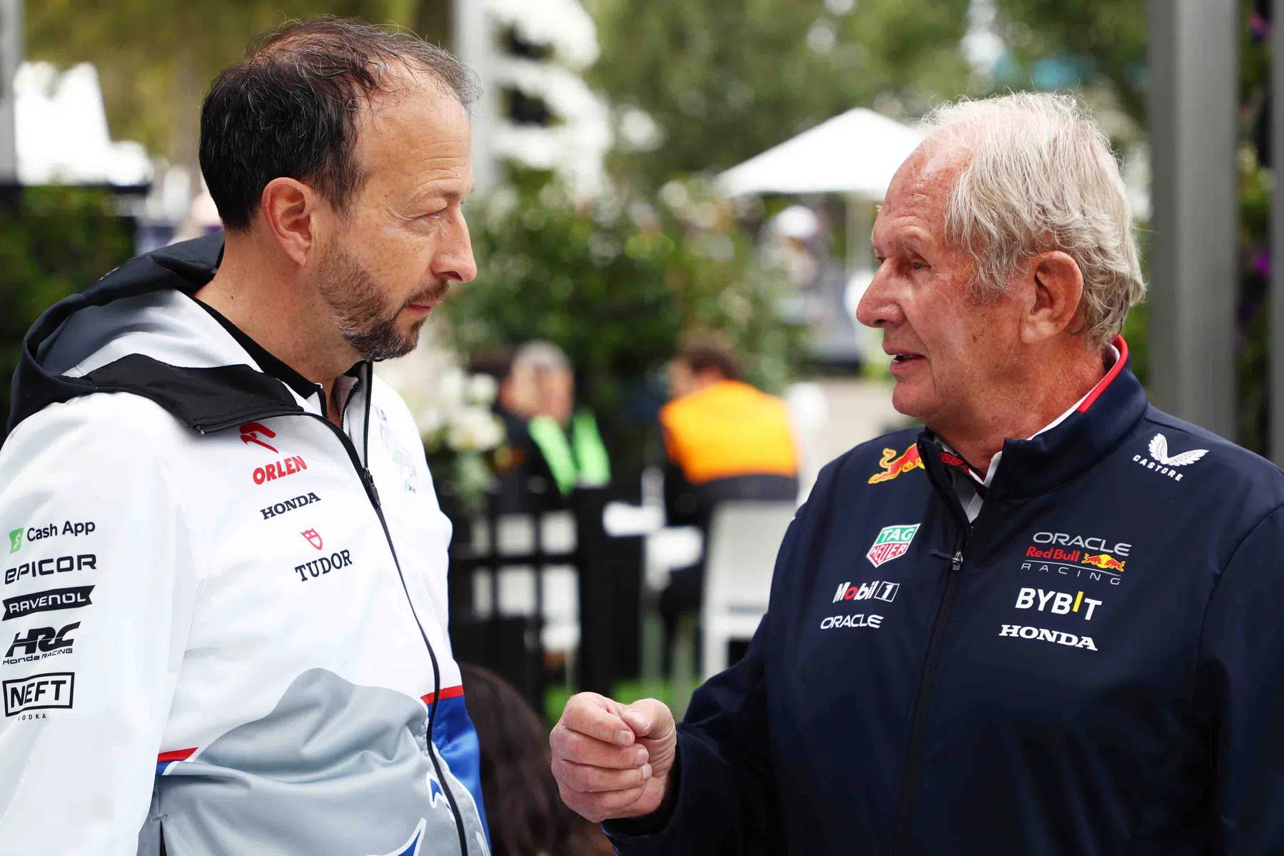 Helmut Marko explica por qué se anunció tarde la marcha de Ricciardo