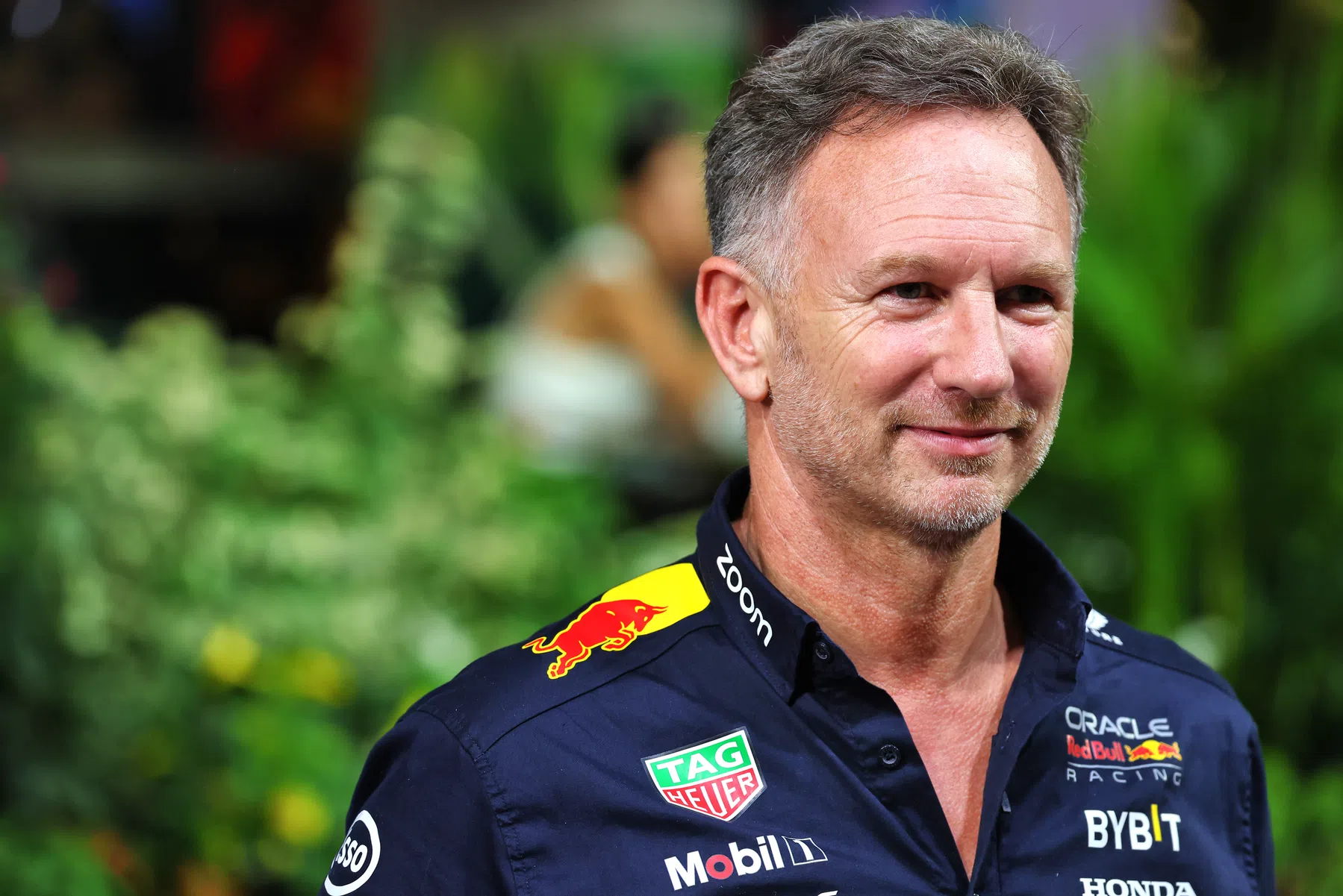 fact-checking horner: did 200 people move from mercedes to red bull