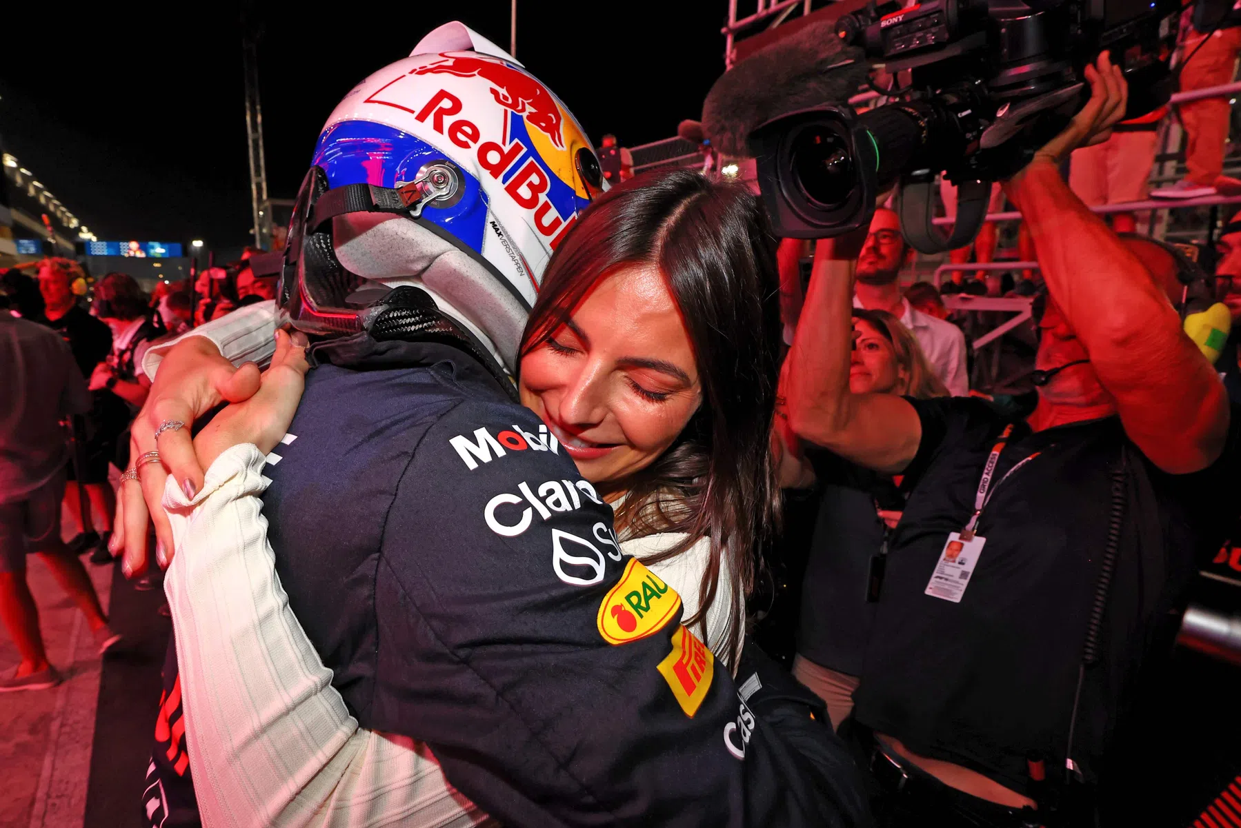 Max Verstappen e Kelly Piquet condividono le immagini del loro matrimonio