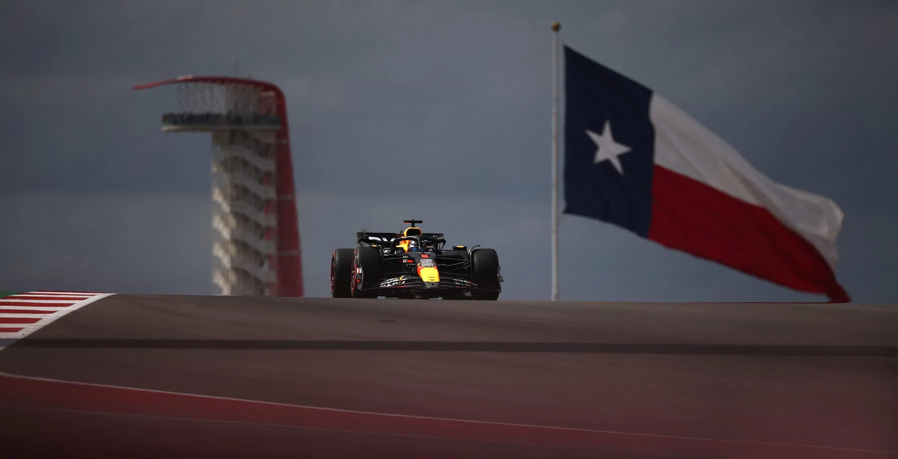 Volg Max Verstappen in het liveblog voor de F1-sprintrace in Austin