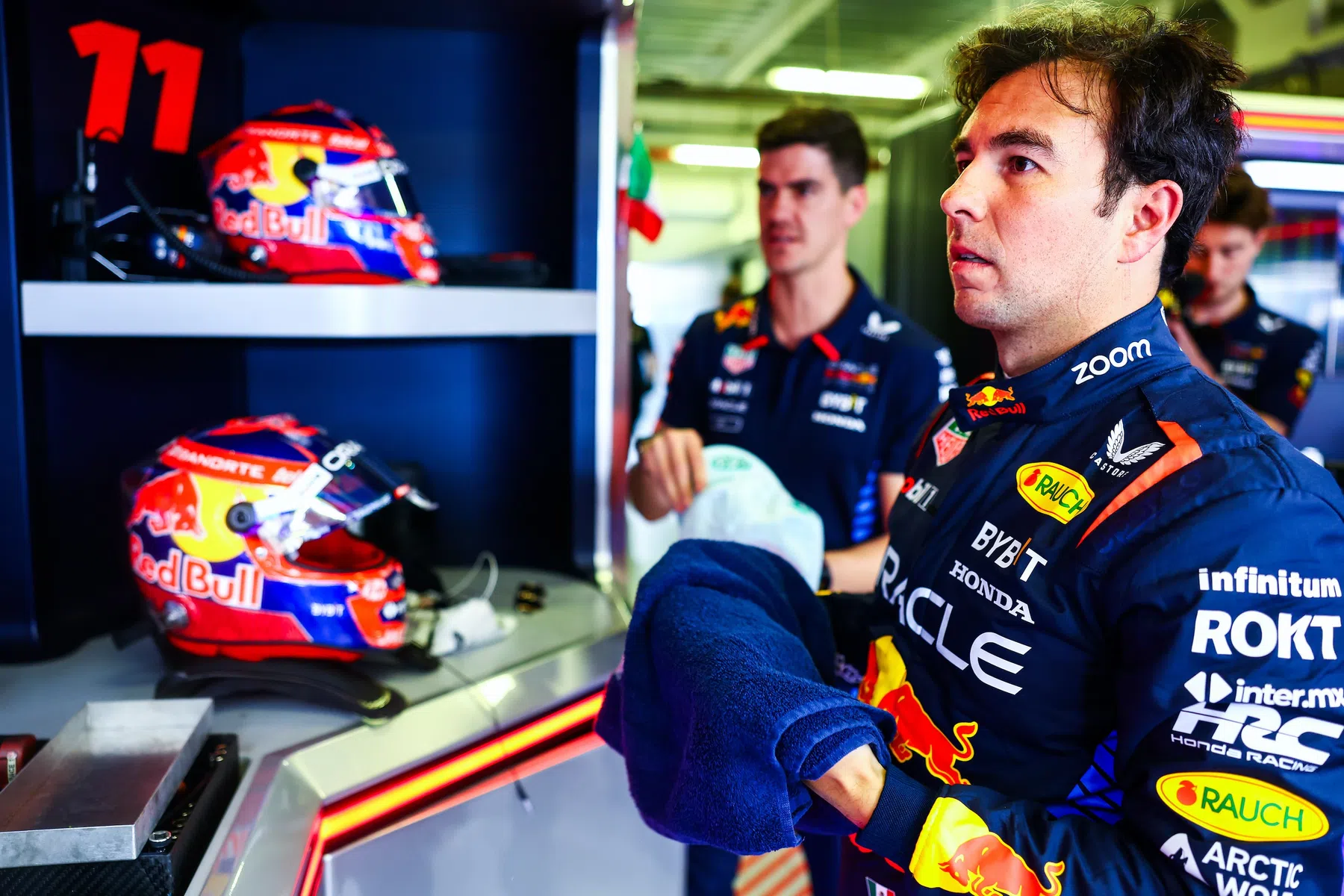 Horner reageert op geruchten over Red Bull-ontslag Sergio Perez