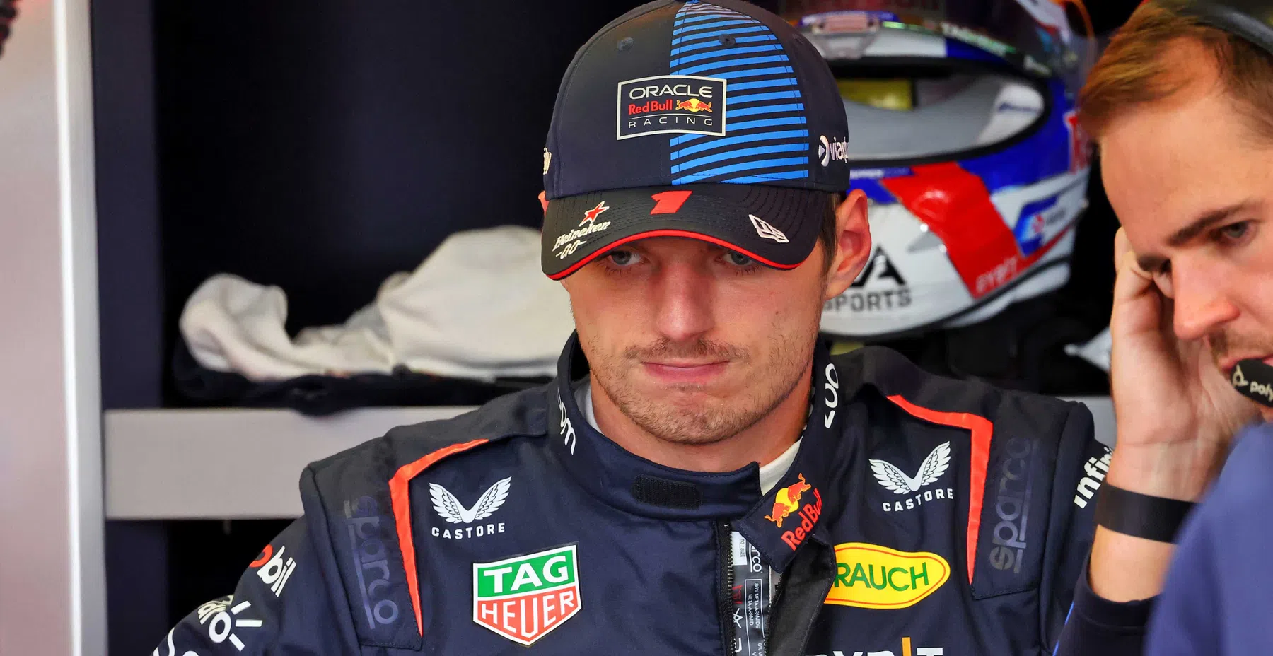 Max Verstappen moet vrezen voor gridstraf, Carlos Sainz snelste in VT2