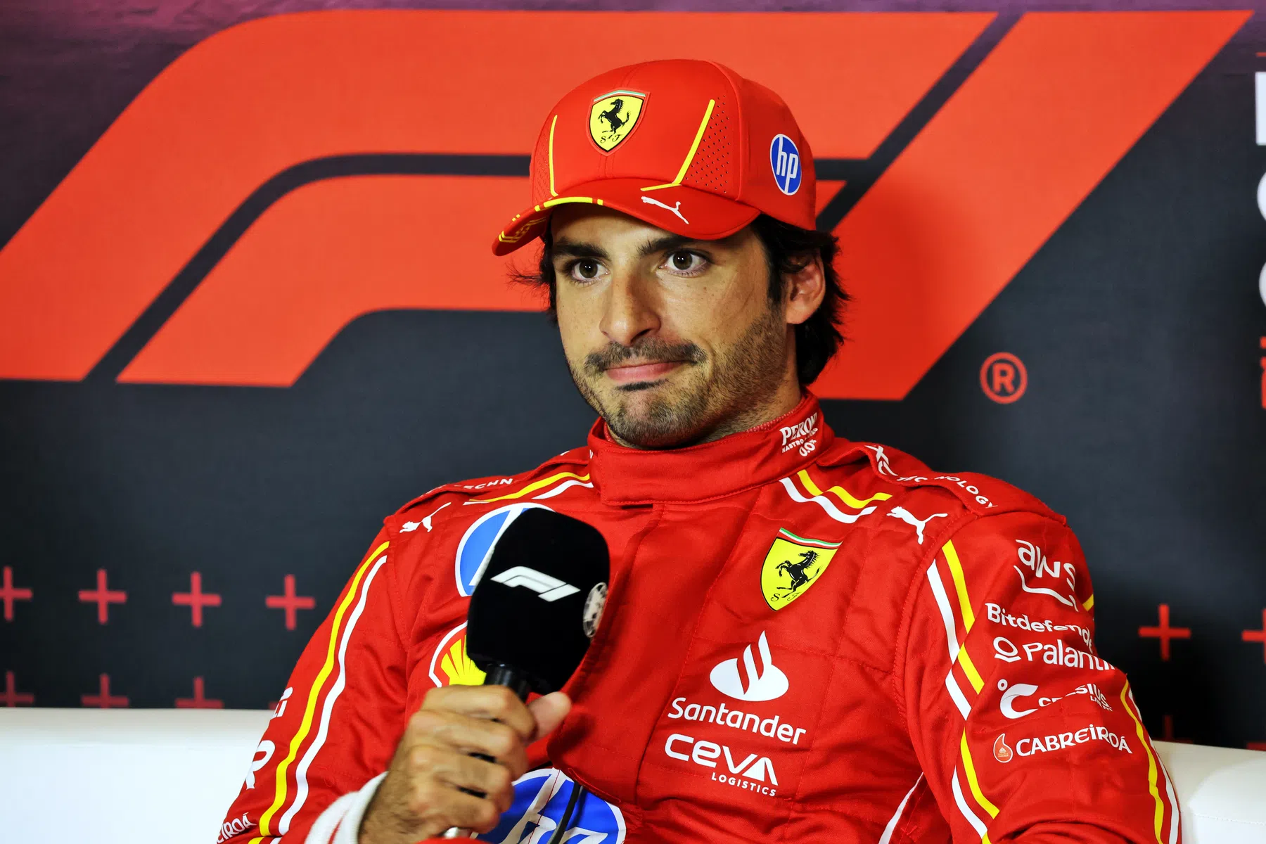 Carlos Sainz fête sa victoire avec Ferrari au GP 2024 de Mexico