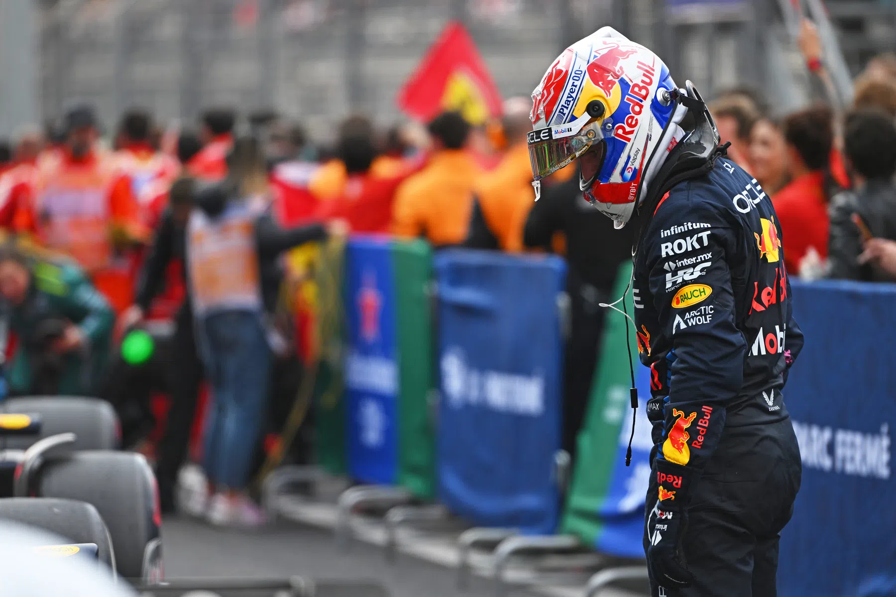 Toto Wolff pense que les pénalités changeront les actions de Verstappen.