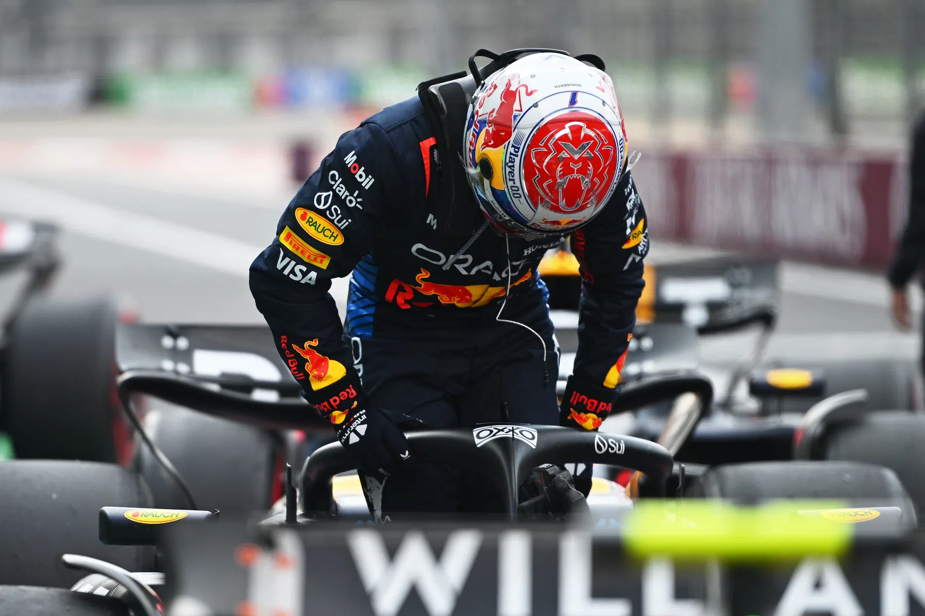 Max Verstappen antwortet nach Charles Leclercs Fluch in der Pressekonferenz