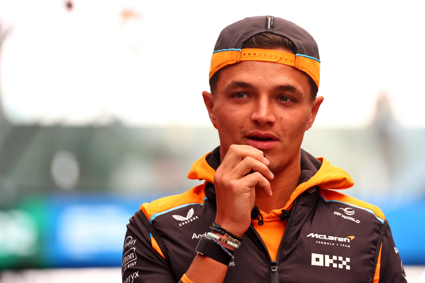 Lando Norris pede ordens de equipe na McLaren em corrida de velocidade