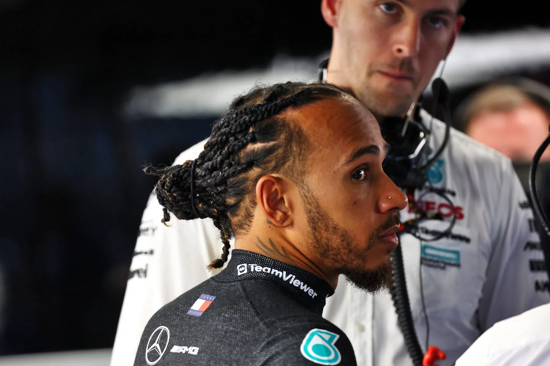 Lewis Hamilton plaagt Domenicali na uitstel kwalificatie in Brazilië