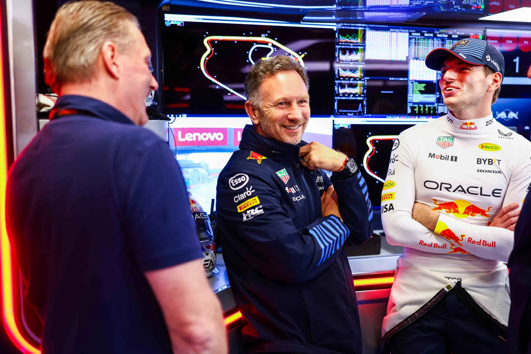 Christian Horner over de motorwissel van Verstappen en extra vermogen