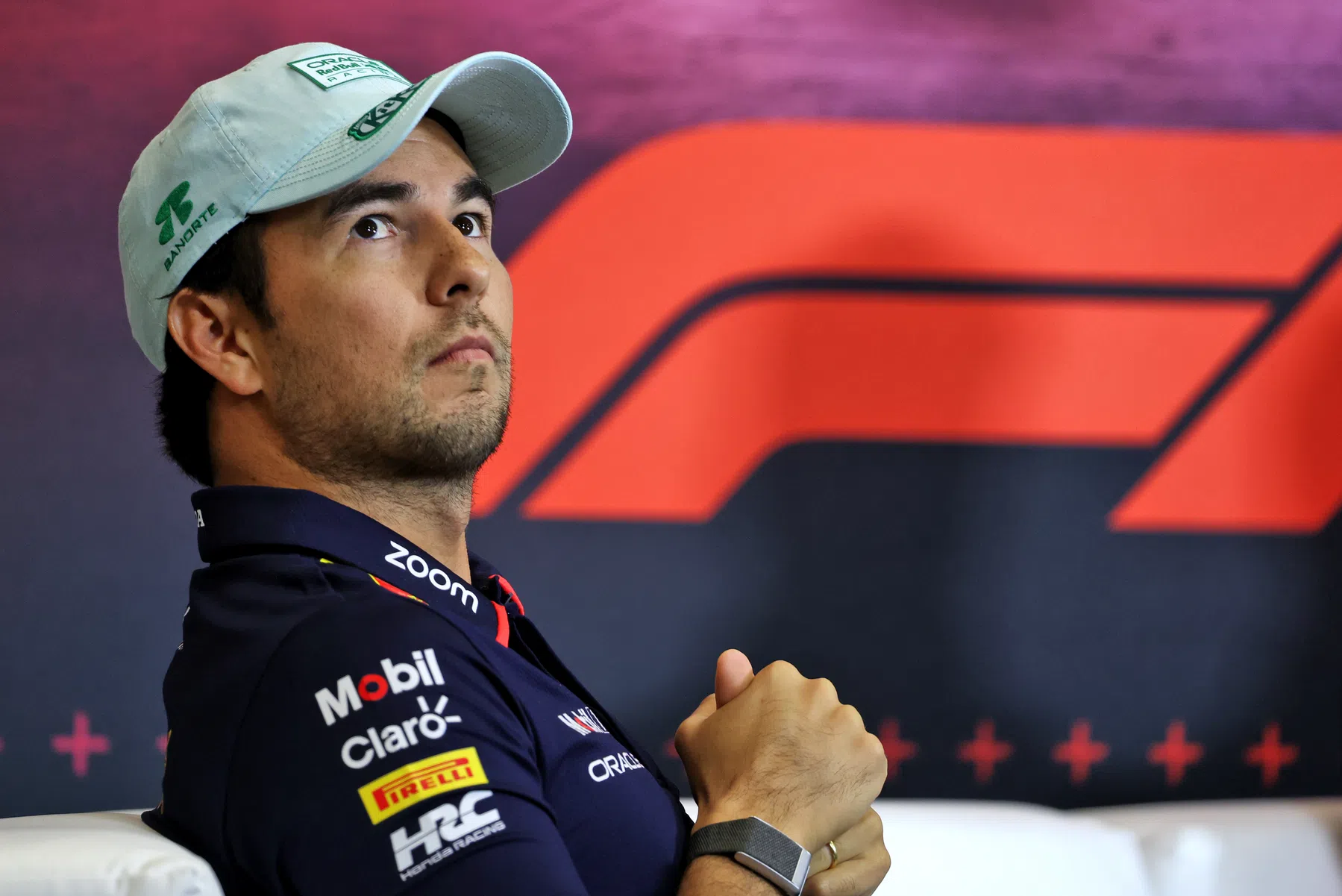 Sergio Perez haalt net als Max Verstappen uit naar de media