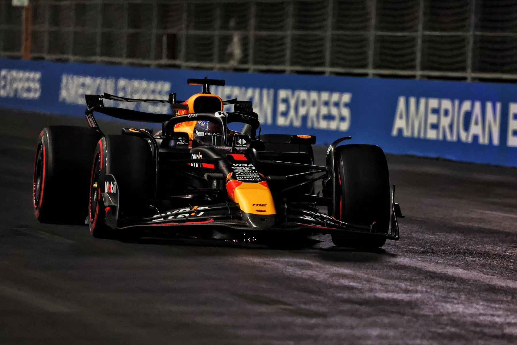 F1 full results FP2 in Las Vegas | Hamilton P1, Verstappen P17