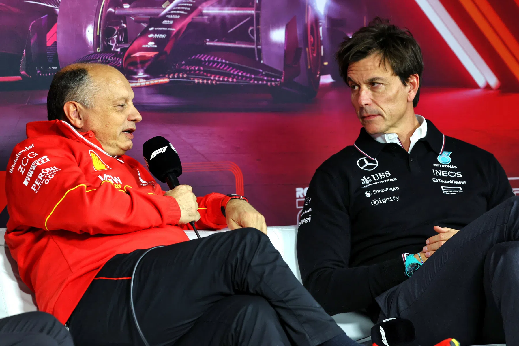 Vasseur en Wolff grappen over Hamilton die naar Ferrari zal vertrekken