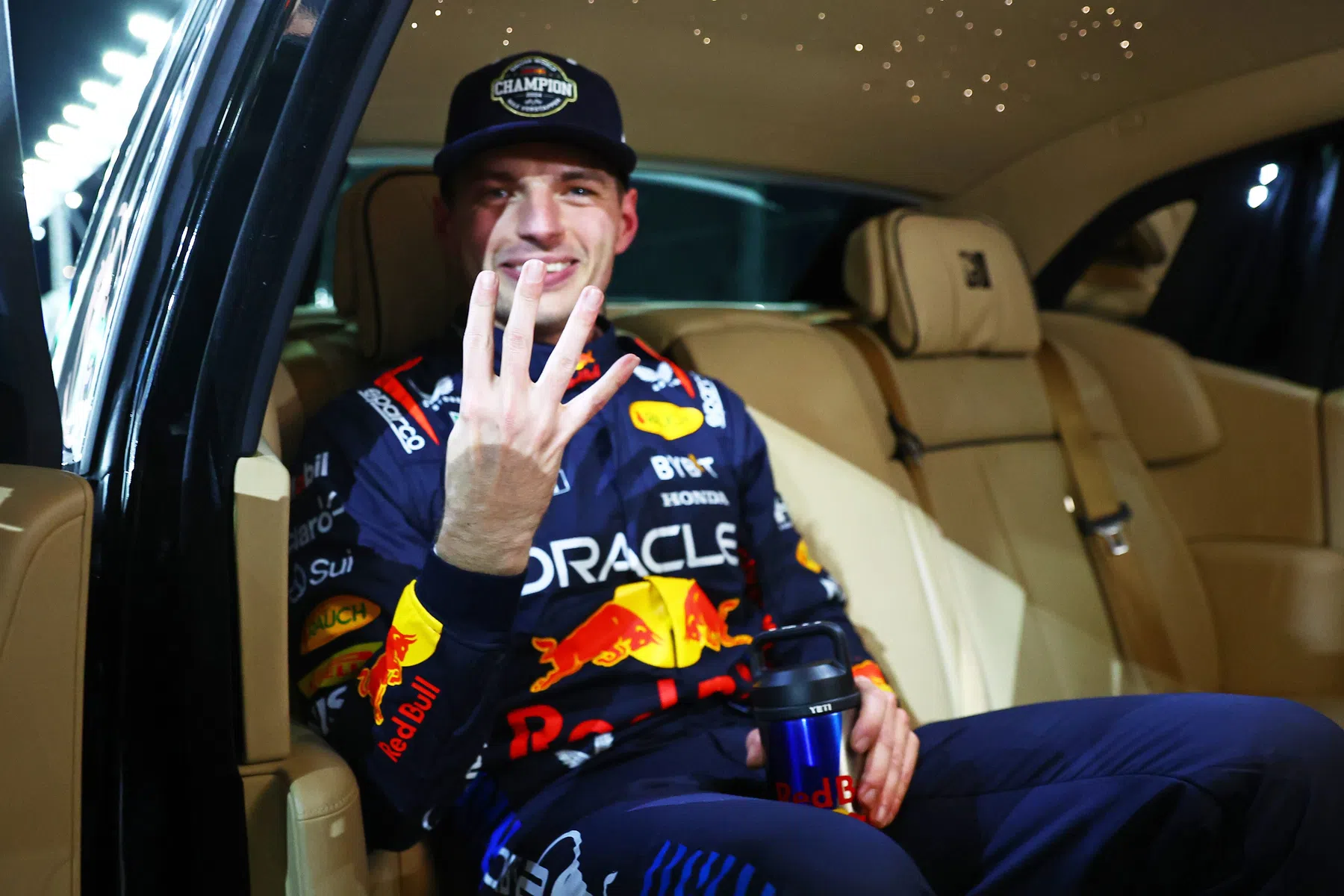 Max Verstappen reageert voor het eerst op zijn vierde wereldtitel