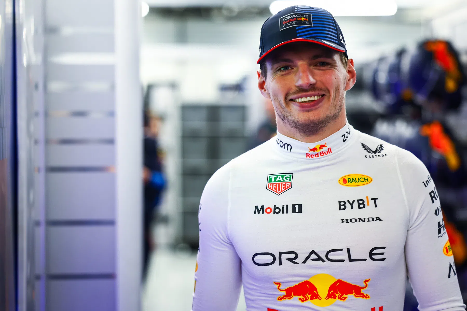 Max Verstappen bekommt Besuch von seiner Familie im F1-Paddock in Katar