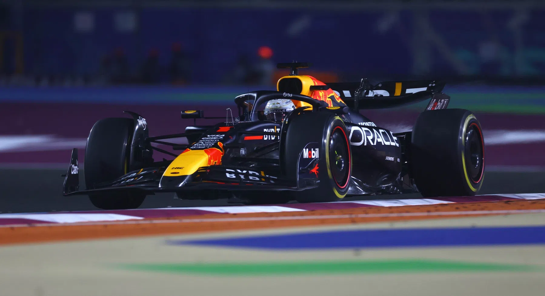 Volledige uitslag Grand Prix Qatar met Verstappen als winnaar