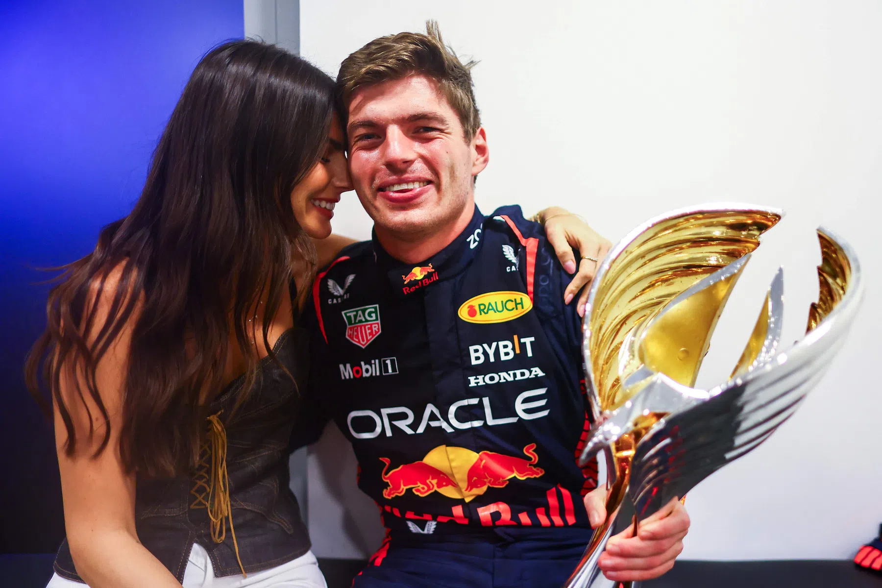 O pessoal da F1 parabeniza Max Verstappen e Kelly Piquet pela notícia do bebê