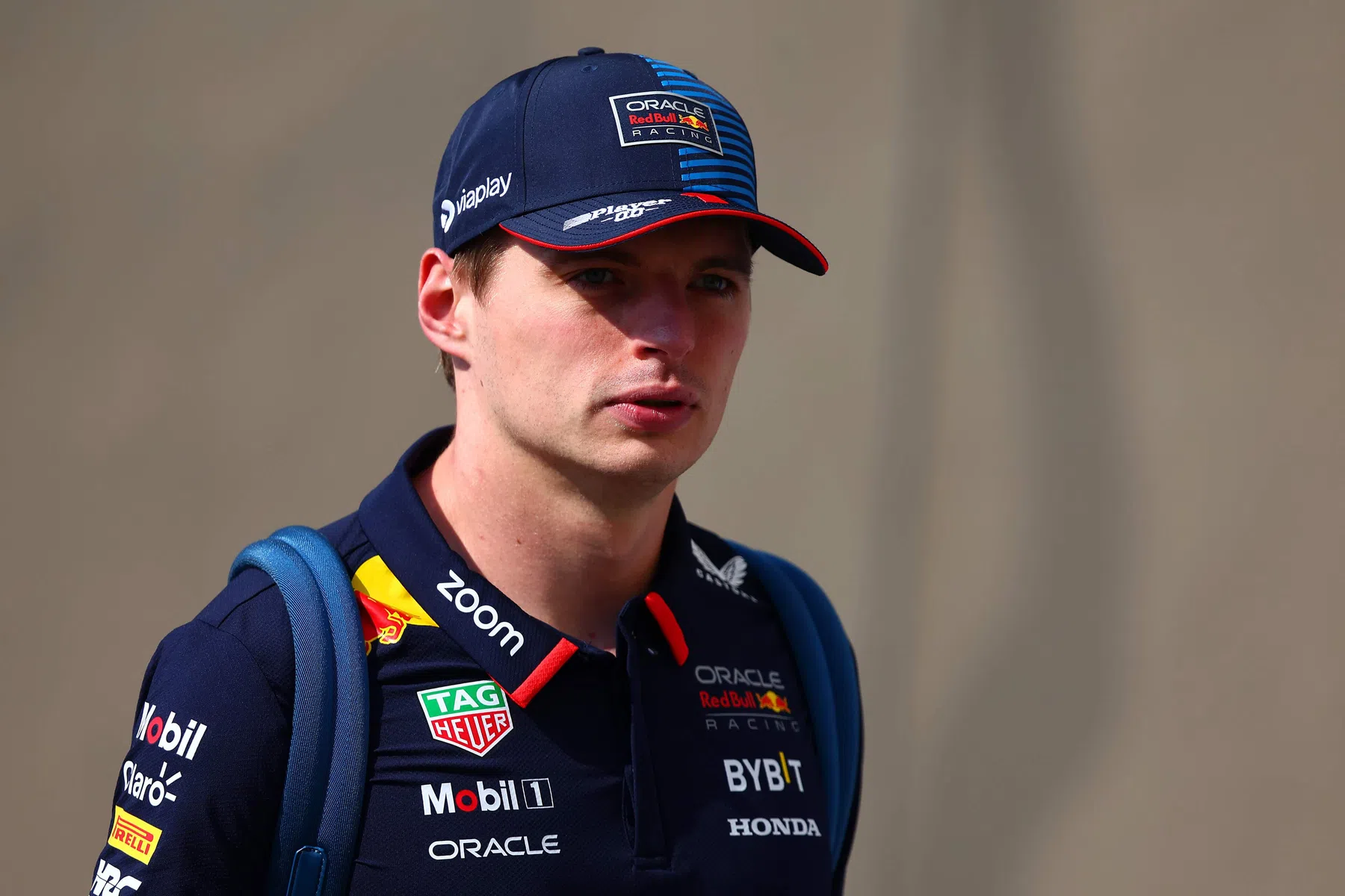 Max Verstappen zum ersten Mal als zukünftiger Vater im Paddock