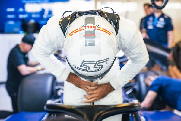 Carlos Sainz porta l'esperienza Ferrari alla Williams