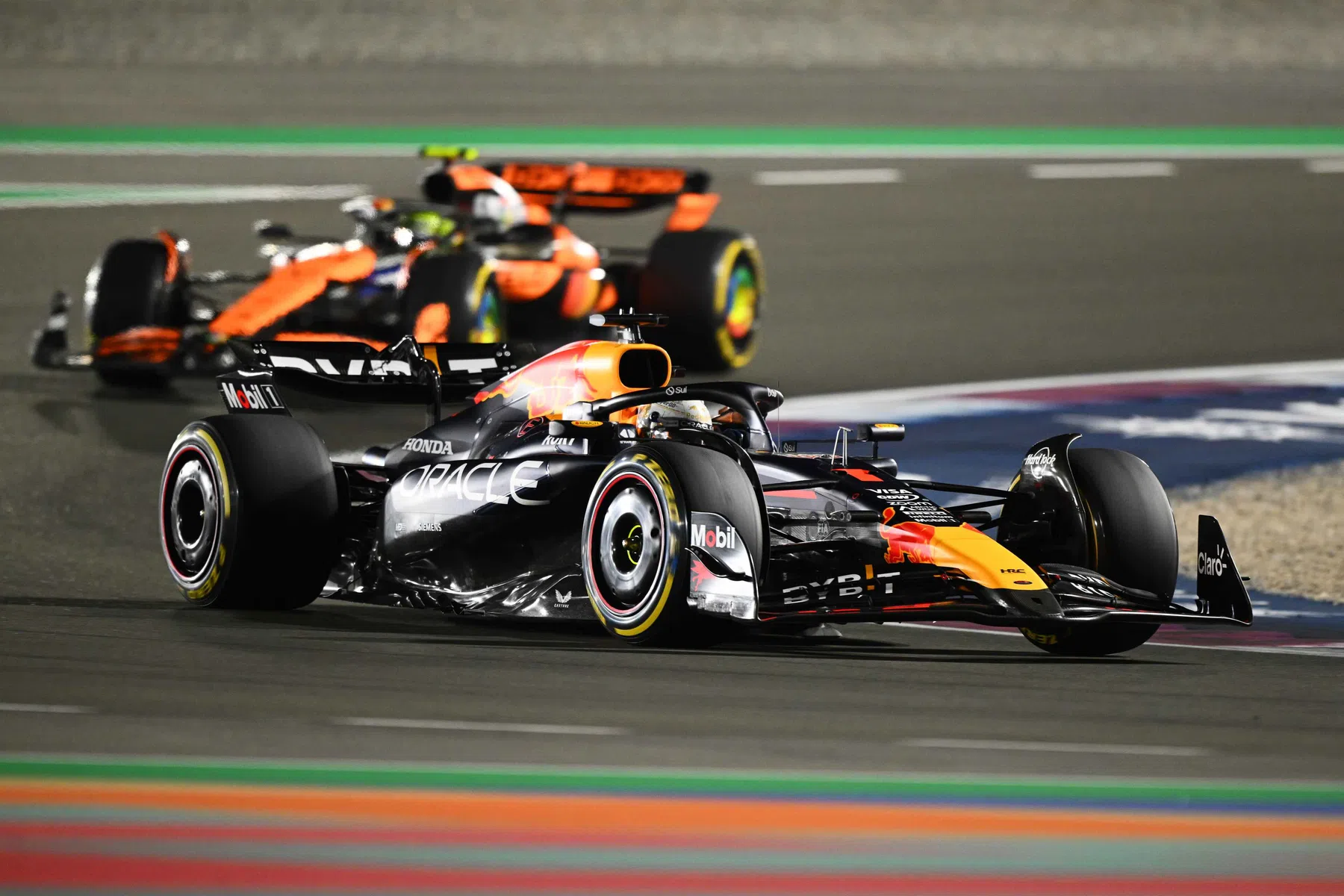 Max Verstappen over papaya rules bij McLaren en zijn mening daarover