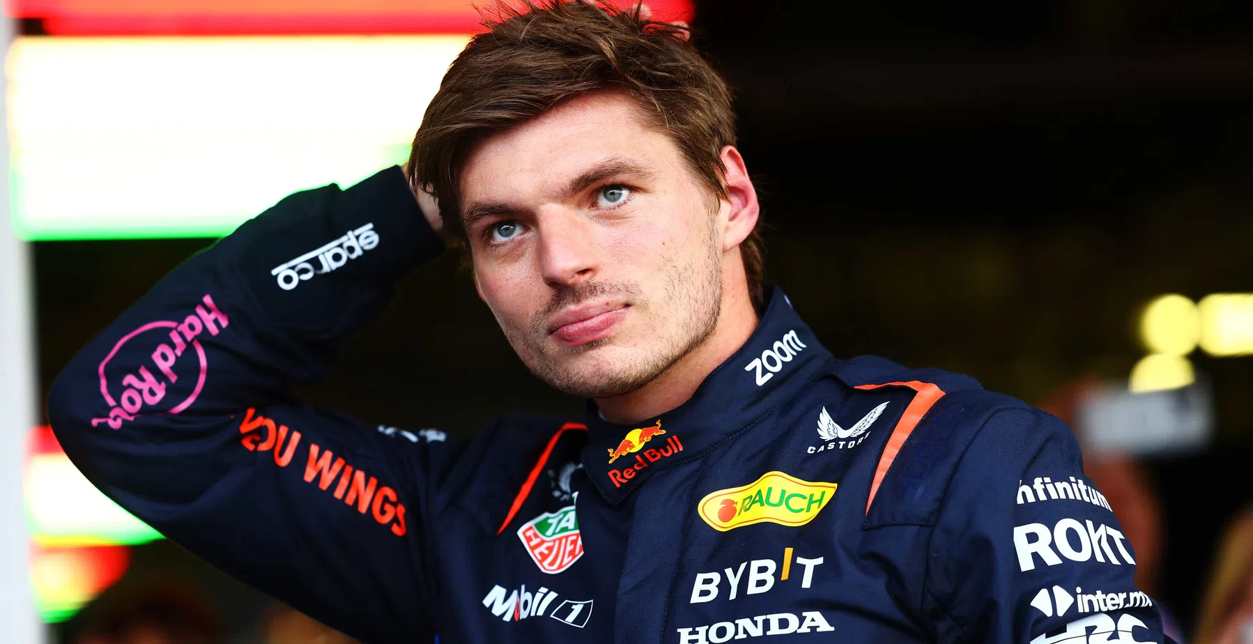 Max Verstappen forced to choose between sim racing and his cats