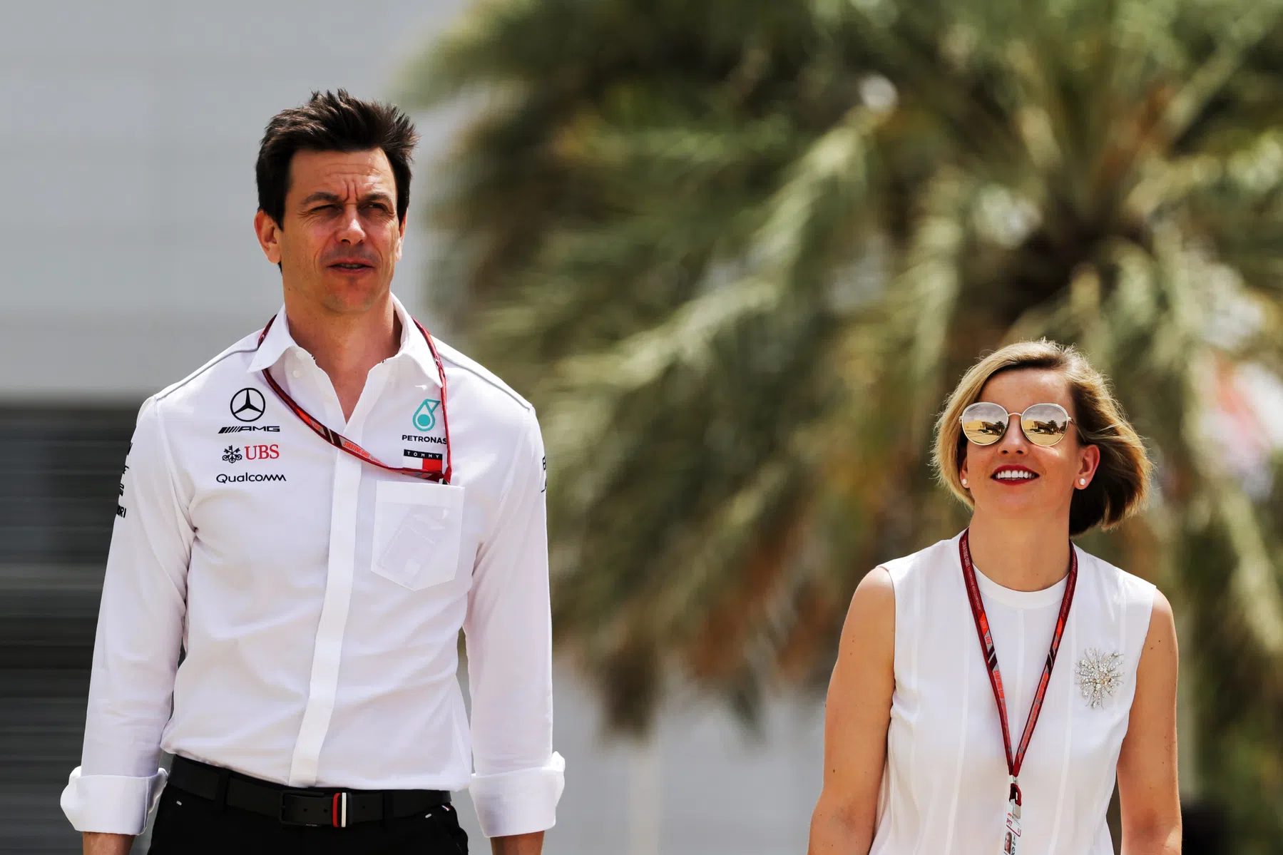 Toto Wolff en Susie Wolff samen op vakantie in de bergen