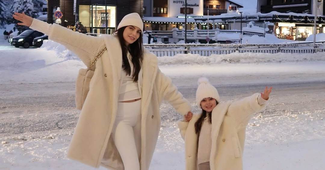 Max Verstappen, Kelly Piquet e Penelope in vacanza sulla neve