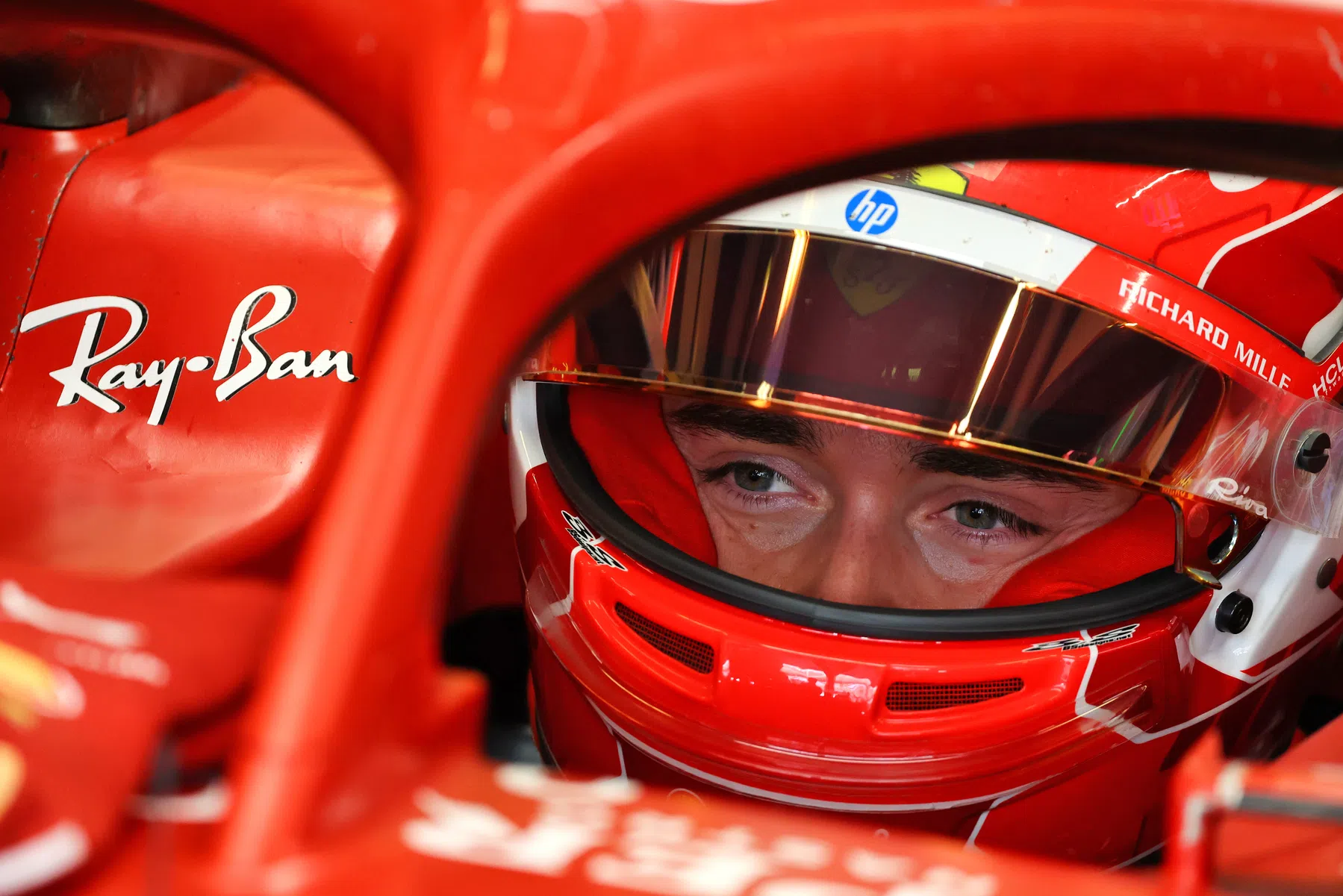 Charles Leclerc fala sobre o relacionamento com Carlos Sainz