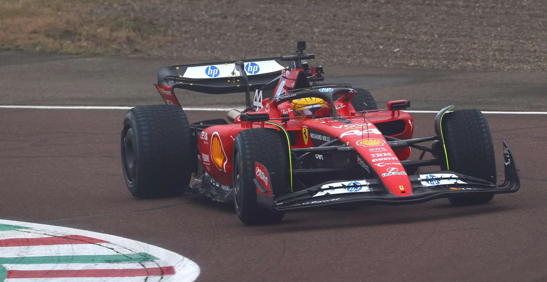 Lewis Hamilton eerste Ferrari test SF-23 Charles Leclerc in de middag