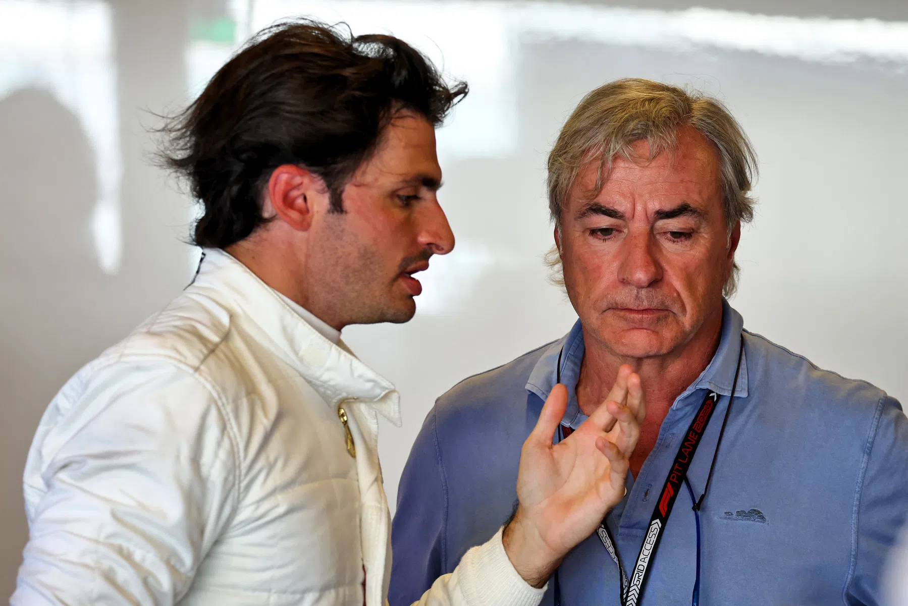 Sainz sr., demasiado duro con Carlos Sainz, así que hicieron 'el pacto de los dos tapones'