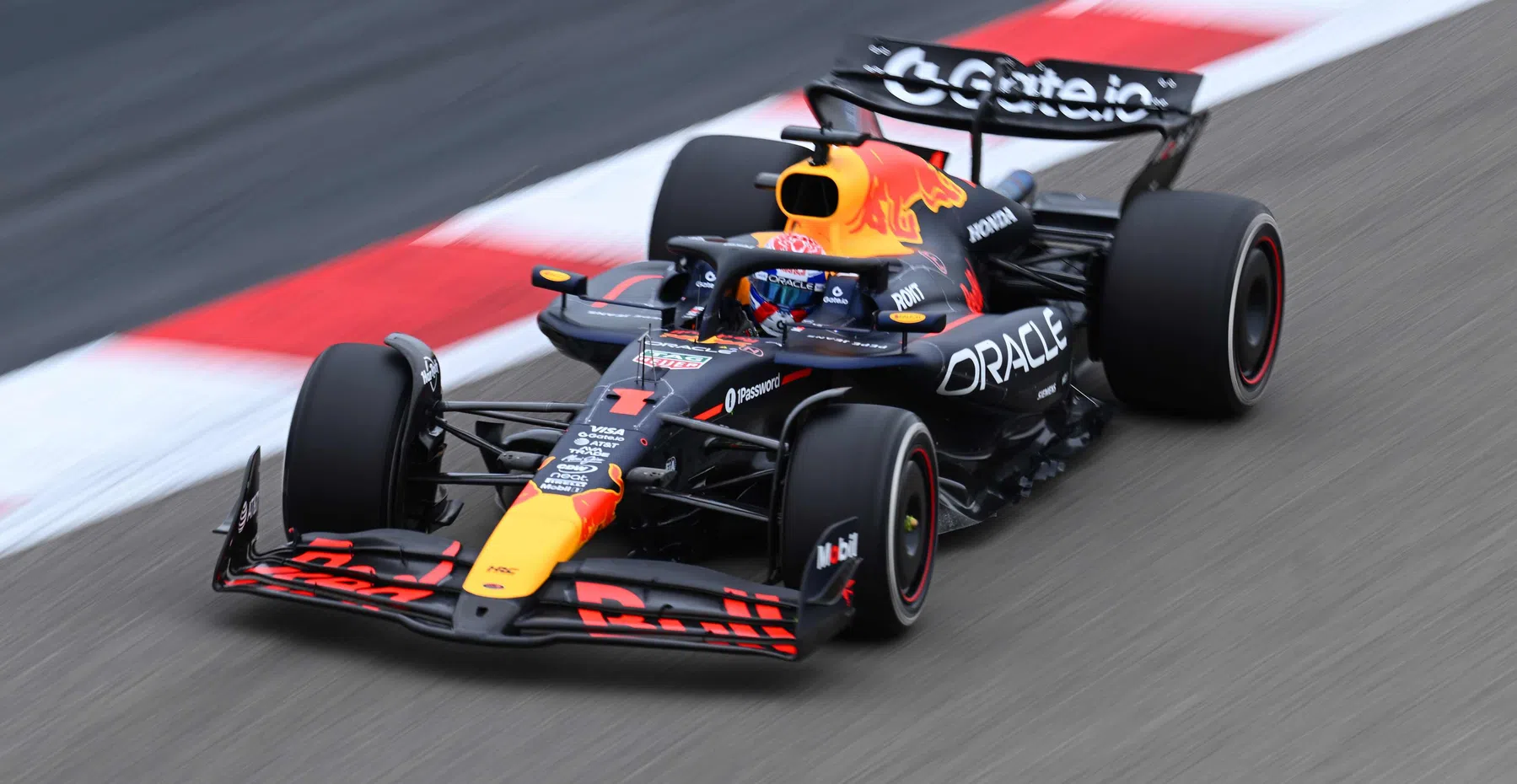 liveblog eerste testdag in bahrein met max verstappen