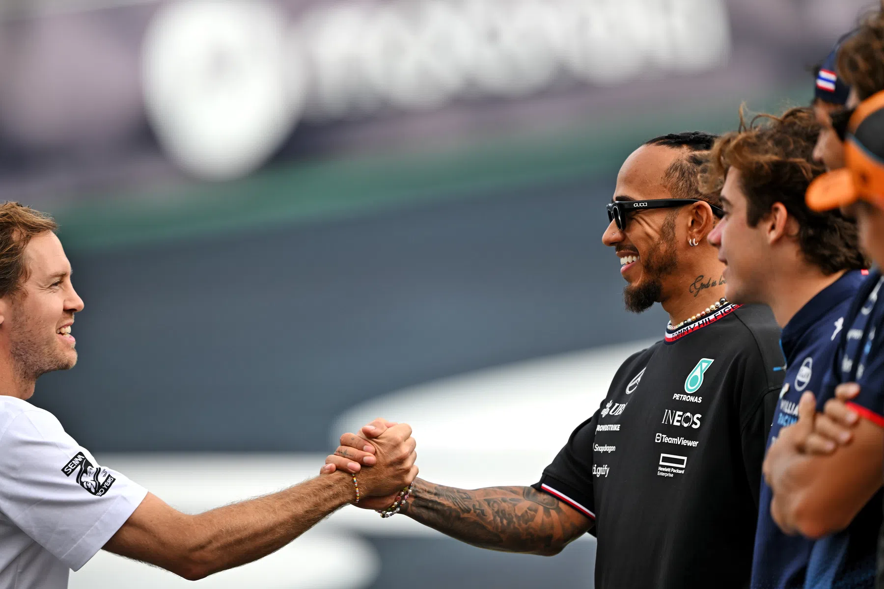 Vettel's wise words to Hamilton, Sauber announce team principal start date 