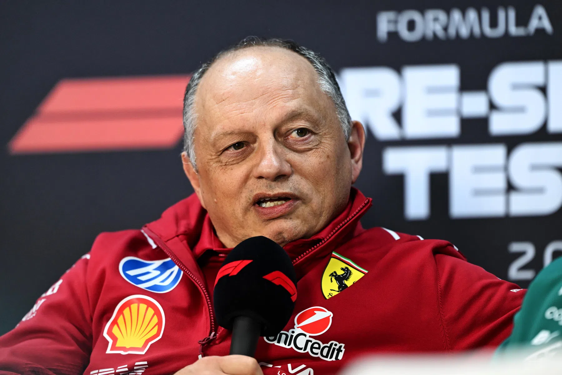 El jefe del equipo Ferrari, Frederic Vasseur, mira hacia el GP de Australia