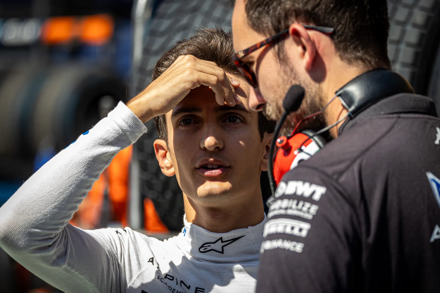 Formule 2-rookie verliest pole positie na hinderen concurrentie