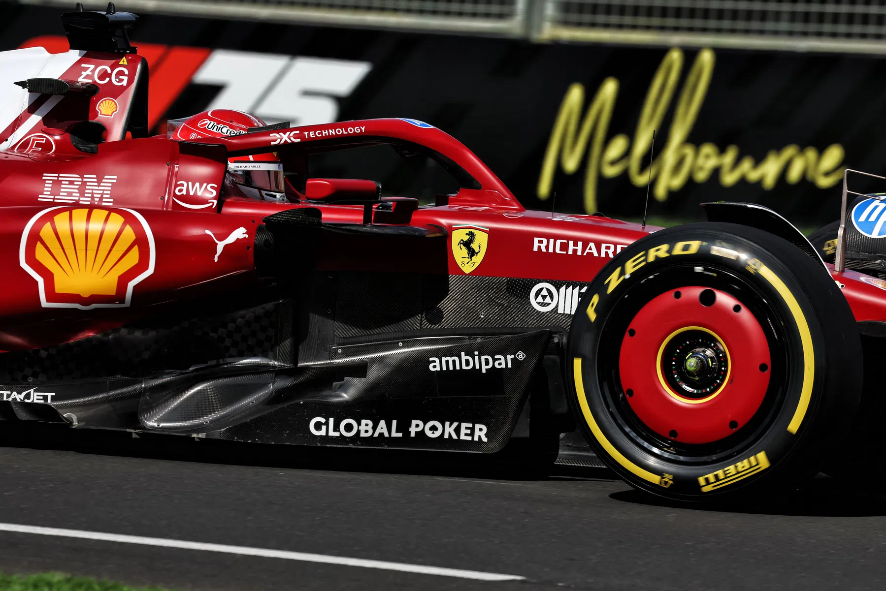 Leclerc lidera o segundo treino livre em Melbourne; Red Bull tem problemas