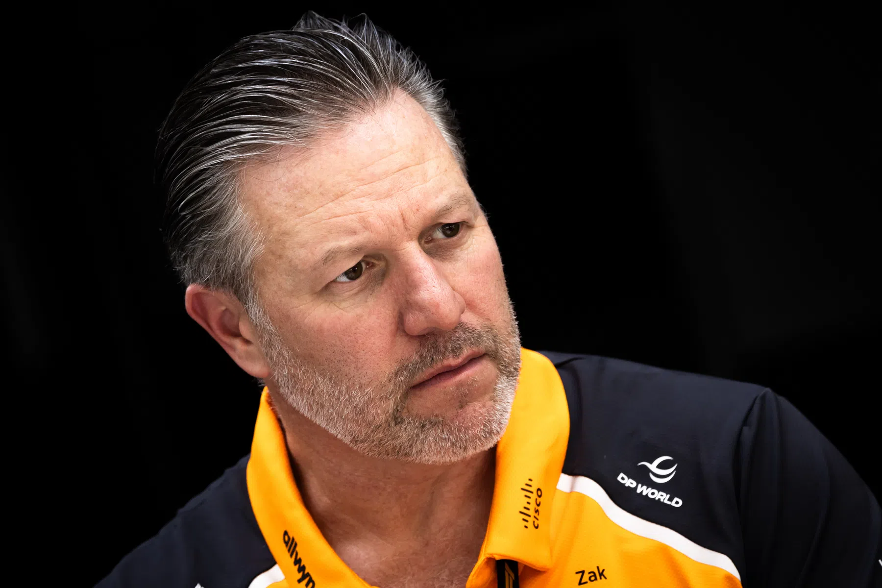 'Zak Brown preguntó por Max Verstappen sobre la situación de su contrato'