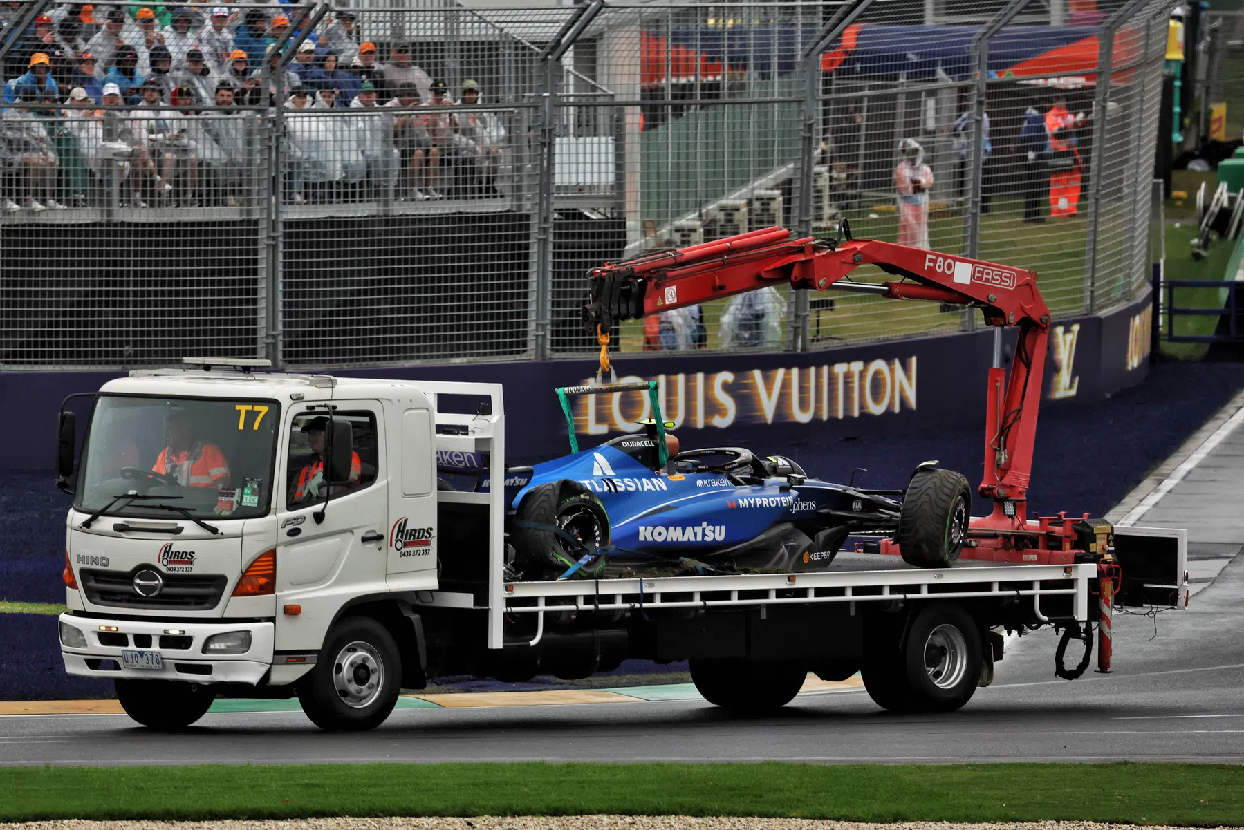 Horner verbaasd over bergingsvoertuigen op circuit in Melbourne