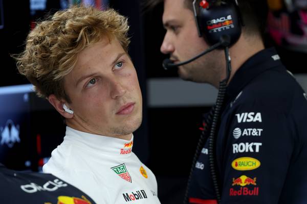 Liam Lawson saldrá desde el pit lane en el GP de Australia