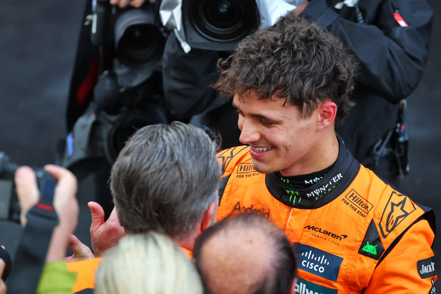 Lando Norris en Oscar Piastri blikken vooruit op Chinese Grand Prix