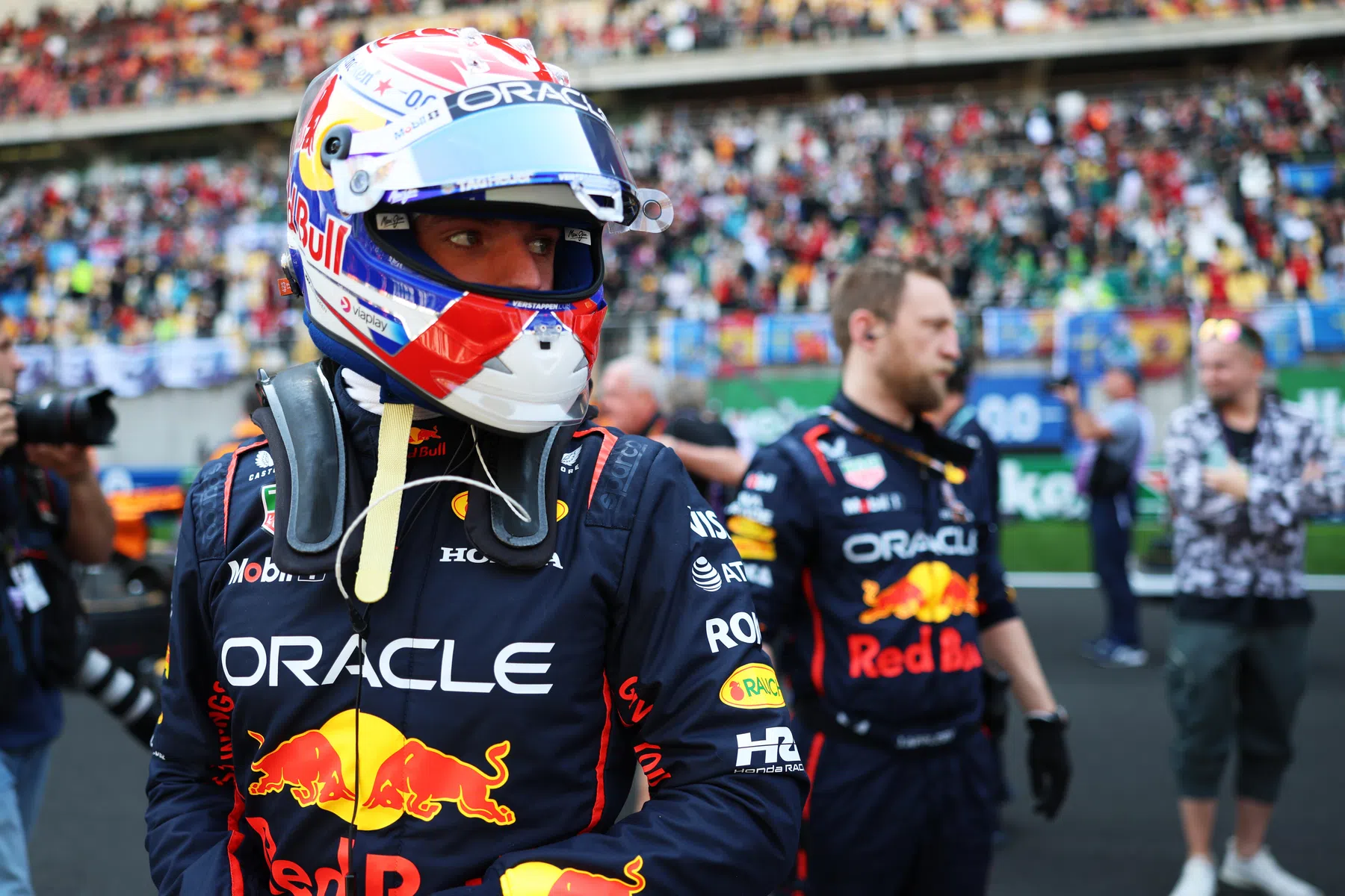 Max Verstappen se conforma con el tercer puesto en China