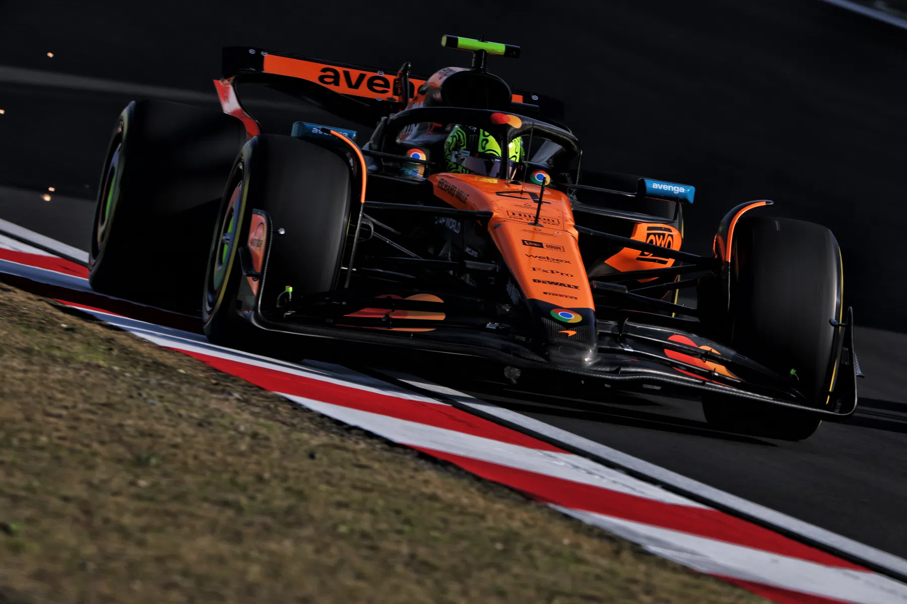 Lando Norris butta via ancora punti con una partenza sbagliata