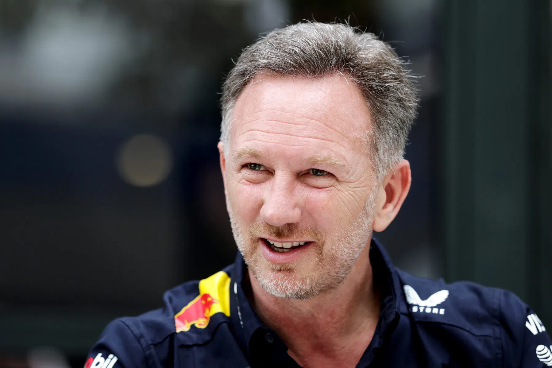 Christian Horner spruzza complimenti verso Max Verstappen